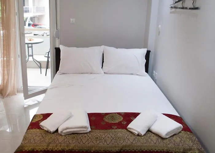 Mina's Spacious : June '23 Renovated * Thessaloníki