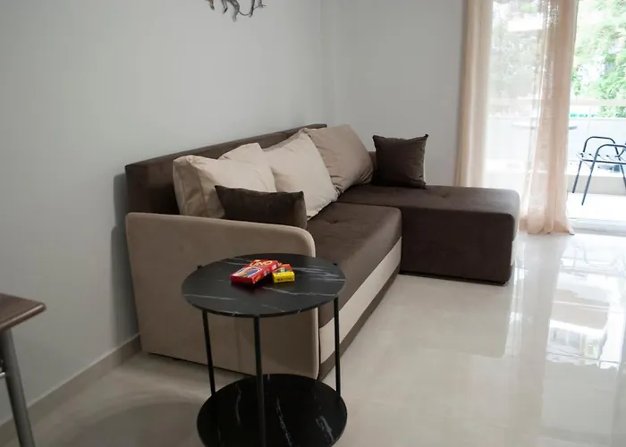 Mina's Spacious : June '23 Renovated *